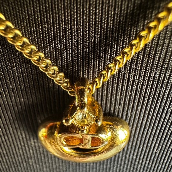 Christian Dior CD in Necklace: in Heart with Rhinestone - Picture 13 of 14